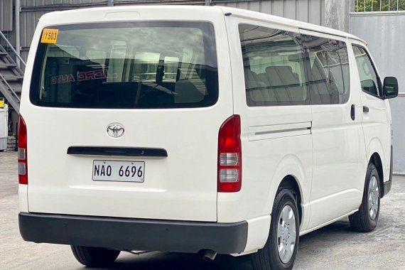 Selling White Toyota Hiace 2018 in Parañaque
