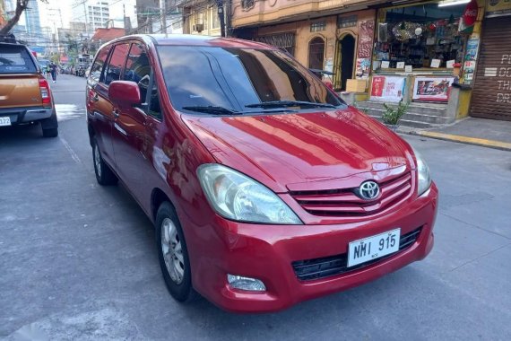 Selling Red Toyota Innova 2009 in Manila