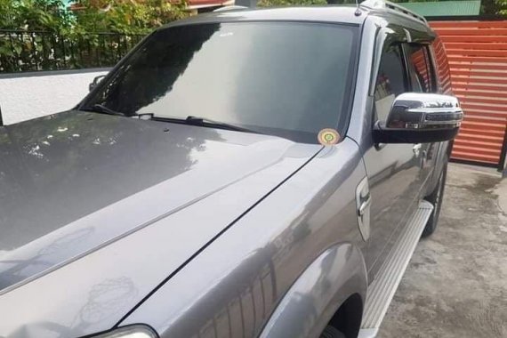 Selling Grey Ford Everest 2011 in General Mariano Alvarez