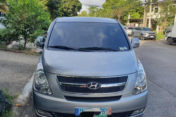 Silver Hyundai Starex  2013 for sale in San Mateo