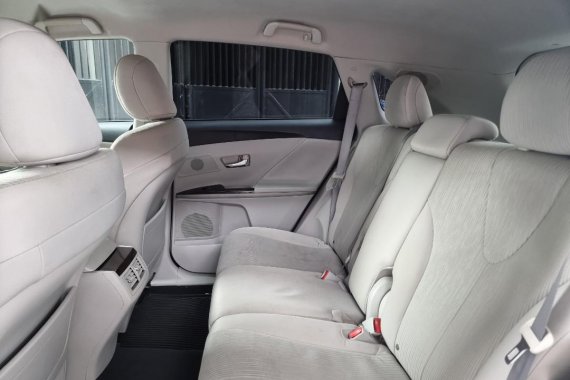 Sell Pearl White 2009 Toyota Venza SUV  in Bacoor