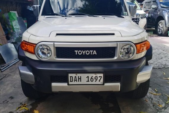 Pearl White Toyota FJ Cruiser 2018 for sale in Pateros