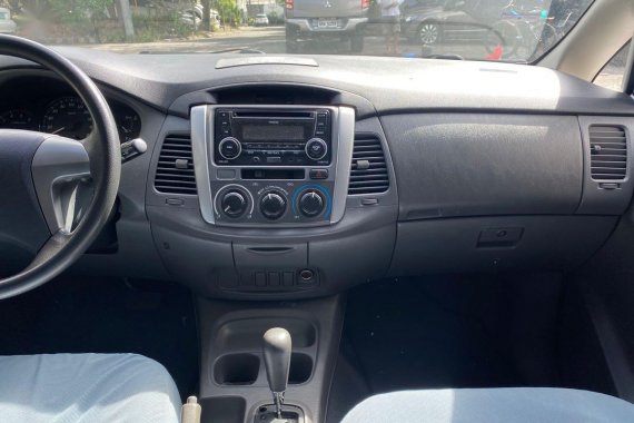 Selling Red Toyota Innova 2012 in Quezon City