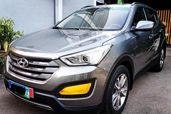 Sell Grey 2013 Hyundai Santa Fe in Itbayat