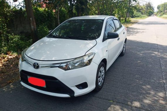 Sell White 2014 Toyota Vios in Bayombong