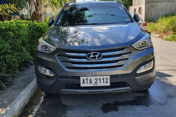 Grey Hyundai Santa Fe 2015 for sale in Manila