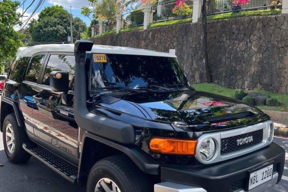 Black Toyota Fj Cruiser 2018 for sale in Automatic