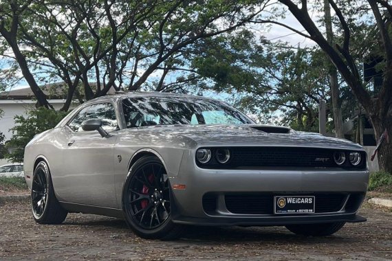 Silver Dodge Challenger 2018 for sale in Automatic