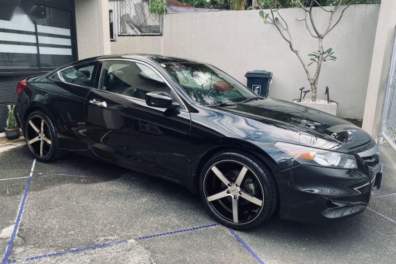 Sell Black 2011 Honda Accord in Manila