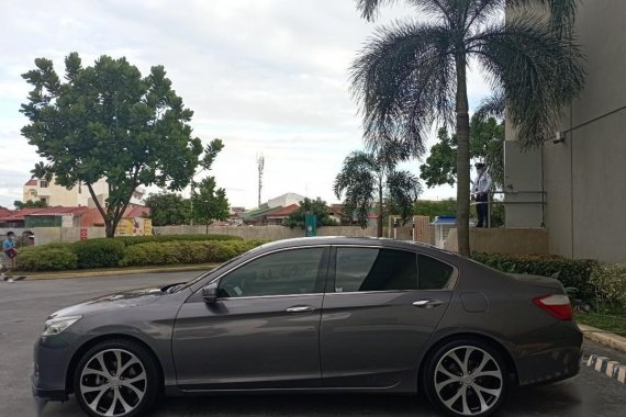 Selling Grey Honda Accord 2014 in Las Piñas