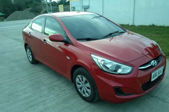 Sell Red 2015 Hyundai Accent in Cabiao