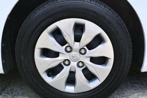 White Hyundai Accent 2018 for sale in Parañaque