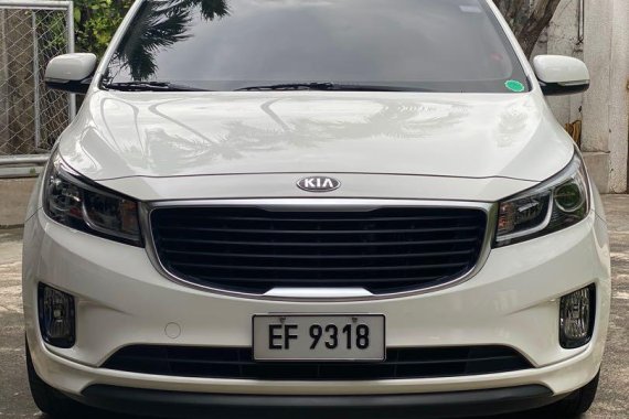 Sell White 2017 Kia Carnival in Quezon City