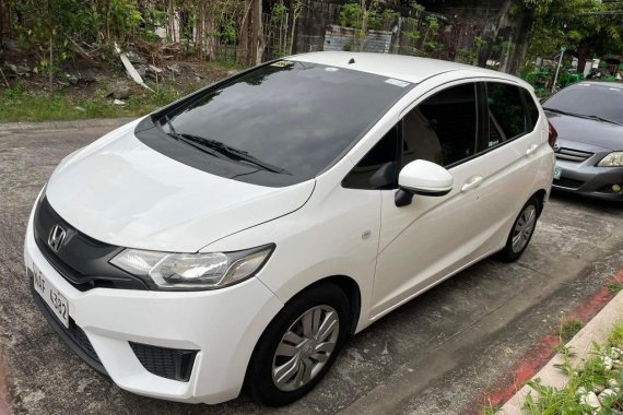 White Honda Jazz 2017 for sale in Manual