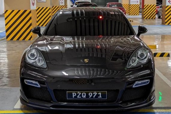 Silver Porsche Panamera 2012 for sale in Makati 