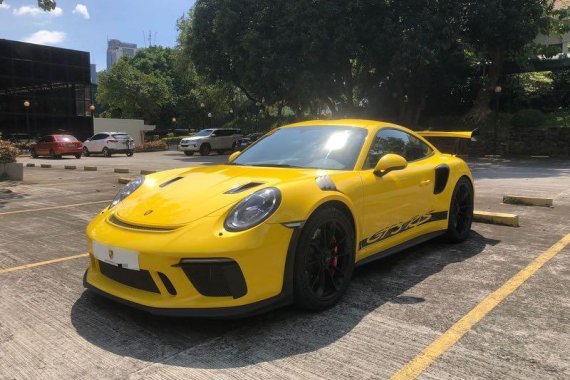 Yellow Porsche 911 2019 for sale in San Juan