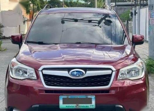 Selling Red Subaru Forester 2013 in Valencia