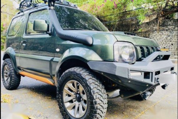 Selling Green Suzuki Jimny 2017 in Makati