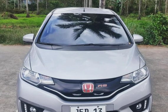 Selling Silver Honda Jazz 2015 in Mabalacat