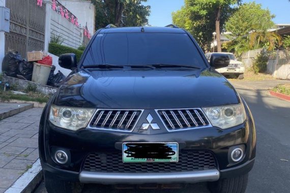 Selling Black Mitsubishi Montero Sport 2013 in Pasig