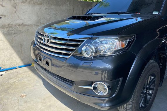 Black Toyota Fortuner 2014 for sale in Manila