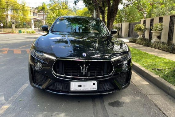 Selling Black Maserati Levante 2020 in Makati