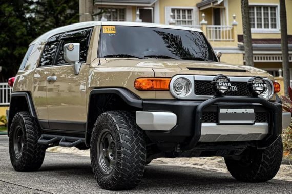 Beige Toyota FJ Cruiser 2017 for sale in Mandaluyong 