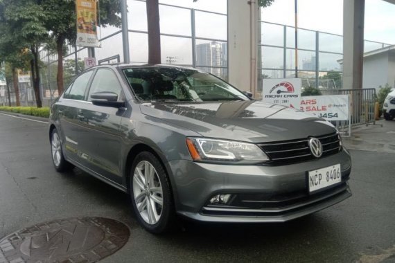 Silver Volkswagen Jetta 2016 for sale in Pasig