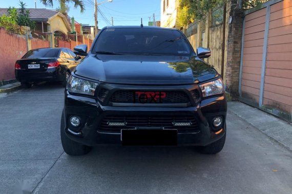 Black Toyota Hilux 2016 for sale in Talisay