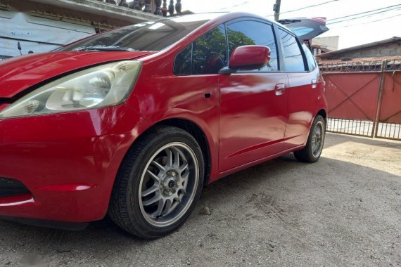 Red Honda Jazz 2009 for sale in Pila