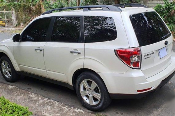 Pearl White Subaru Forester 2012 for sale in Makati