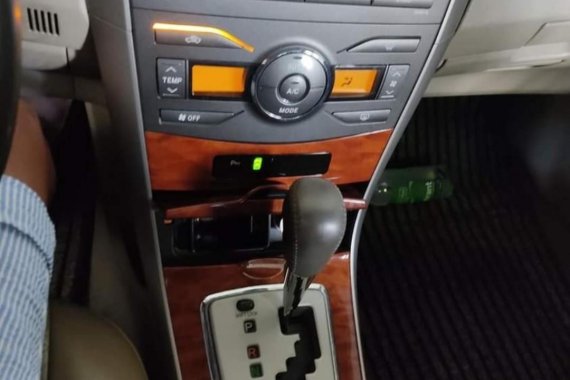 Silver Toyota Altis 2009 for sale in Automatic