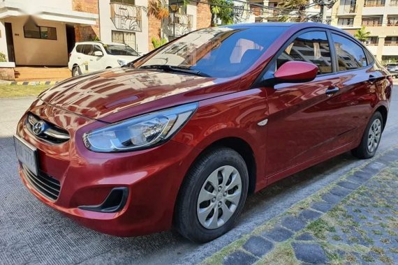 Selling Red Hyundai Accent 2018 in Pasig