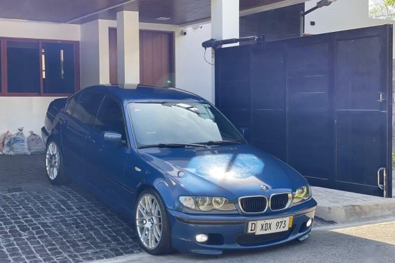 Blue BMW 318I 2002 for sale in Las Pinas