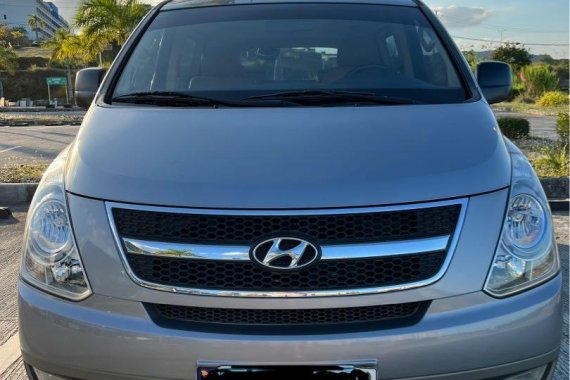 Selling Silver Hyundai Starex 2012 in Mabalacat
