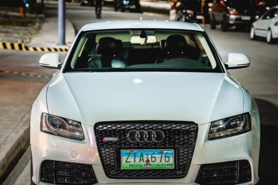 Selling Pearl White Audi A5 2009 in Imus