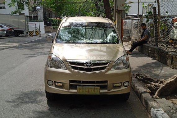 Selling Golden 2011 Toyota Avanza MPV affordable price