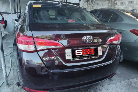 Selling Red Toyota Vios 2021 in Quezon 