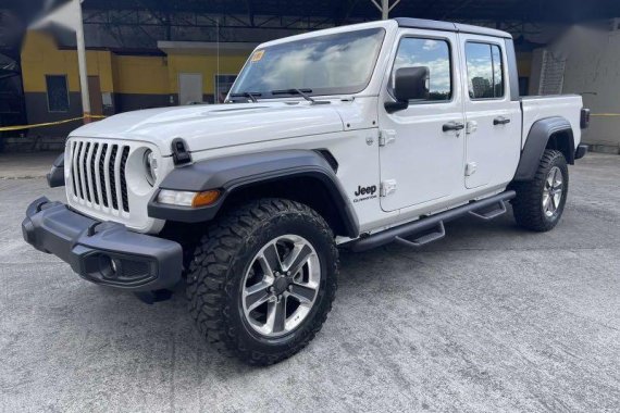 Selling White Jeep Wrangler 2021 in Pasig