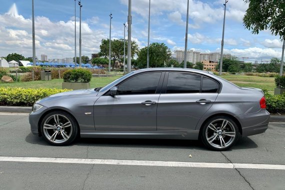 Grey BMW 318I 2010 for sale in Automatic