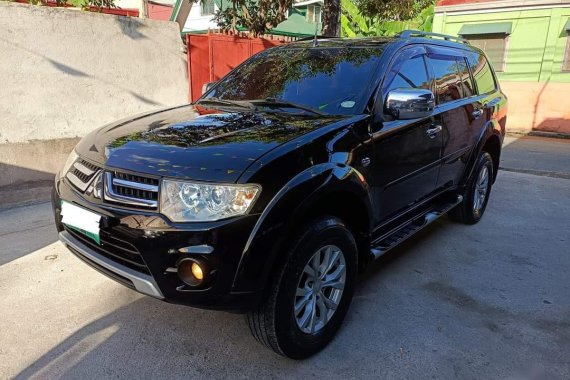 Sell Black 2014 Mitsubishi Montero in Manila