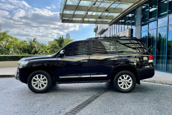 Black Toyota Land Cruiser 2019 for sale in Automatic