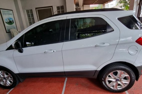 White Ford Ecosport 2015 for sale in Manila