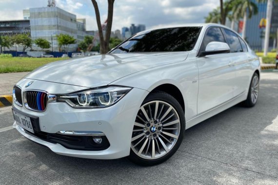 Selling Pearl White BMW 318D 2018 in Pasig