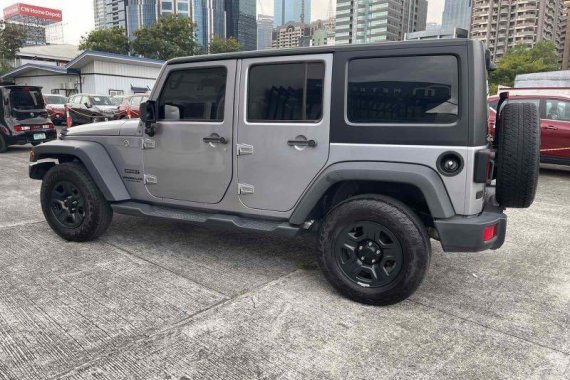 Selling Silver Jeep Wrangler 2017 in Pasig