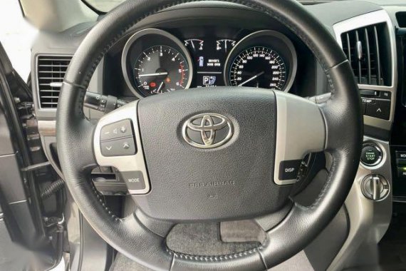 Grey Toyota Land Cruiser 2013 for sale in Pasig