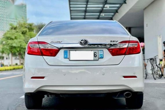 Pearl White Toyota Camry 2014 for sale in Automatic
