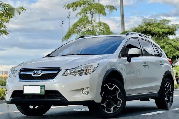 Pearl White Subaru Xv 2012 for sale in Automatic