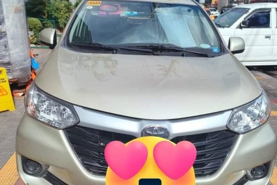 Selling Silver Toyota Avanza 2018 in Antipolo