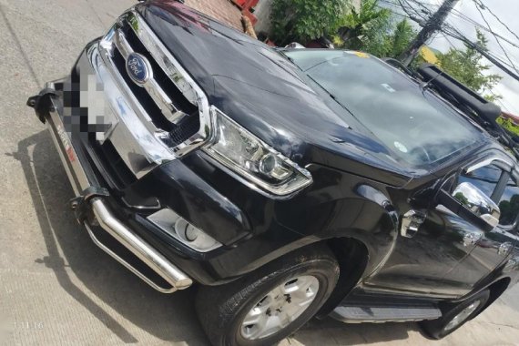 Selling Black Ford Ranger 2016 in Pasig